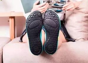 老外上脚国产鞋视频,老外上脚体验，好评如潮！