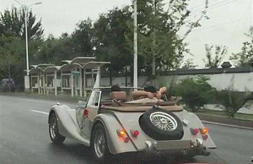 阿飞偶遇国产跑车视频,速度与激情的完美邂逅